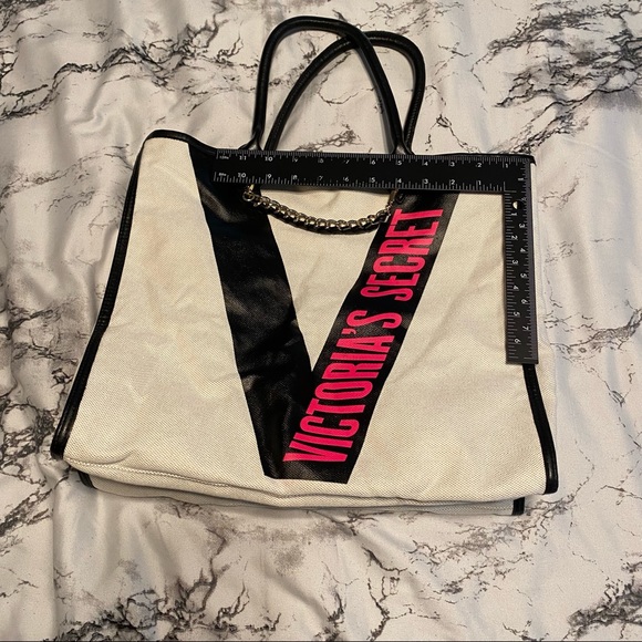 Victoria Secret limited edition Tote Bag - Picture 5 of 6